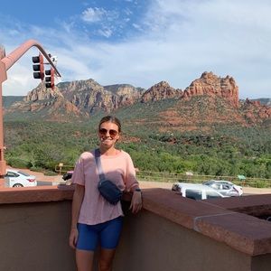 Meet your Posher, Amanda